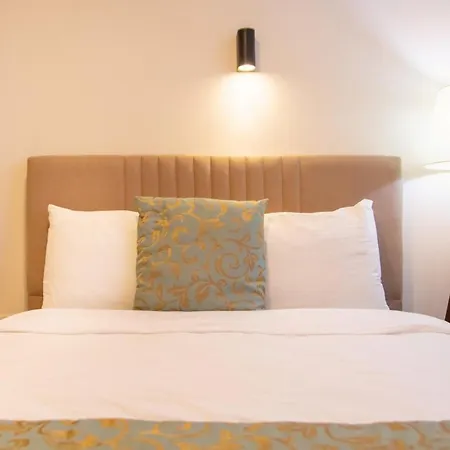 Centrally Located Flat Near Kulturpark İzmir